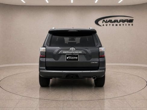 Used 2024 Toyota 4Runner Limited AWD/4WD image 7