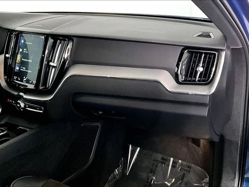 Used 2019 Volvo XC60 T6 R-Design AWD/4WD image 19