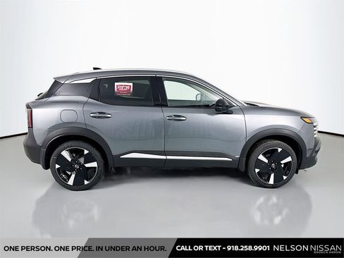 New 2026 Nissan Kicks SR w/ SR Premium Package image 4