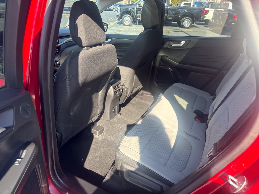 Used 2023 Ford Escape Active w/ Tech Pack #2 AWD/4WD image 14