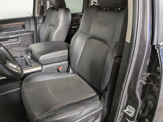 Used 2014 RAM 1500 Laramie w/ Trailer Tow Group AWD/4WD image 13