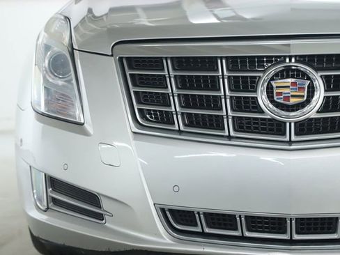 Used 2014 Cadillac XTS Luxury w/ Driver Awareness Package image 6