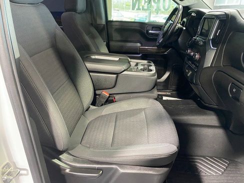 Used 2022 Chevrolet Silverado 1500 LT AWD/4WD image 19