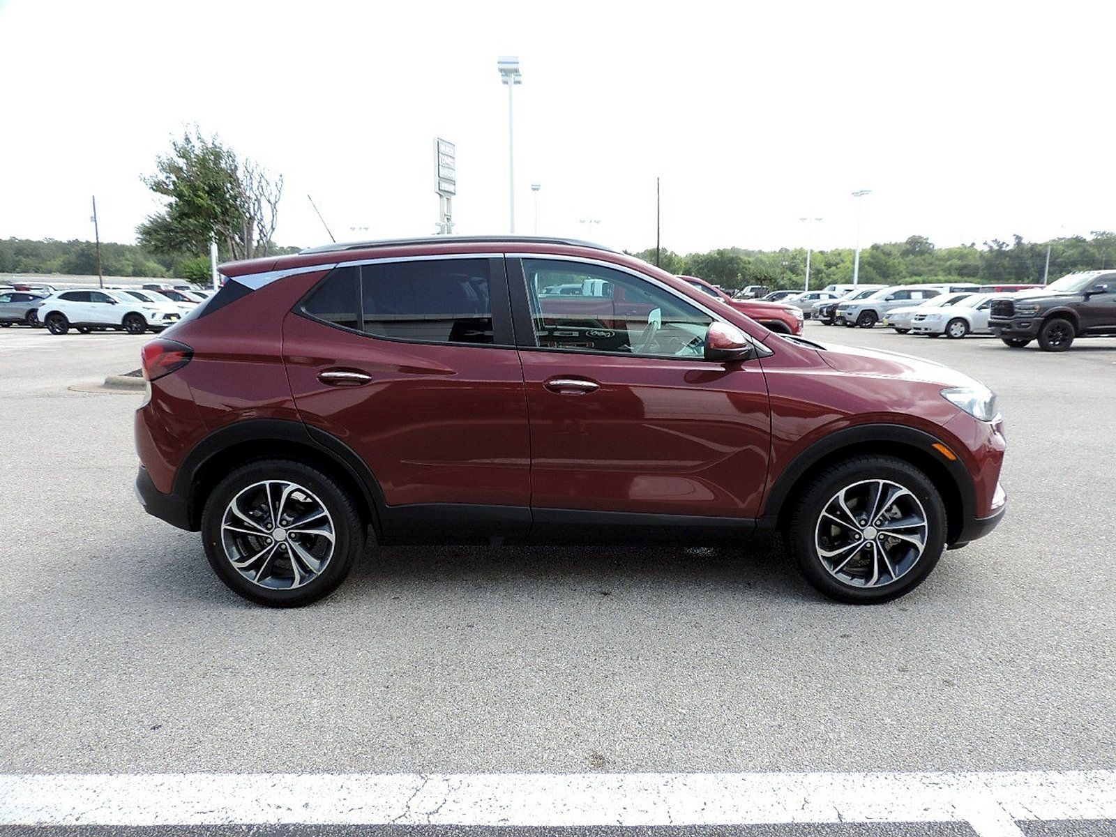 Used 2023 Buick Encore GX Select FWD image 4