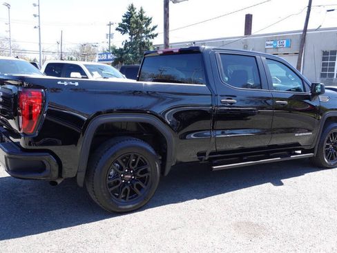Used 2024 GMC Sierra 1500 Pro w/ Graphite Edition AWD/4WD image 9