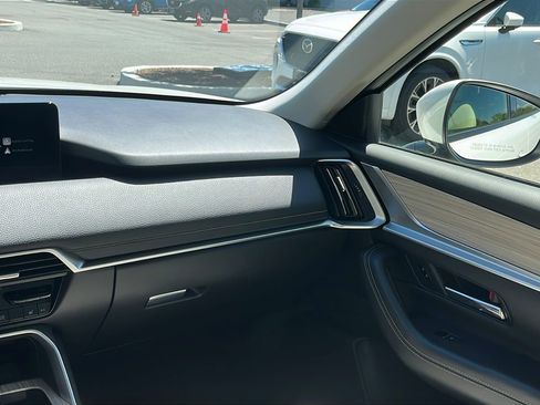 Used 2025 MAZDA CX-90 3.3 Turbo w/ Preferred Package AWD/4WD image 23