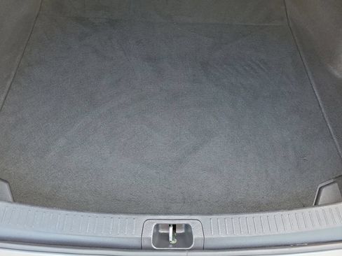 Used 2024 Toyota Corolla LE FWD image 10