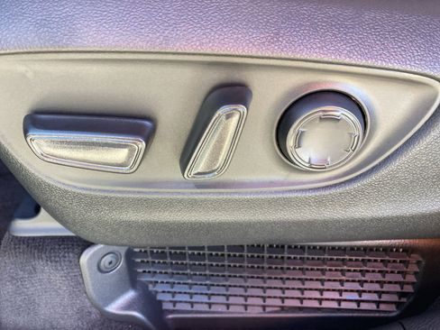 Certified 2025 Toyota Sienna XLE w/ XLE Plus Package image 14