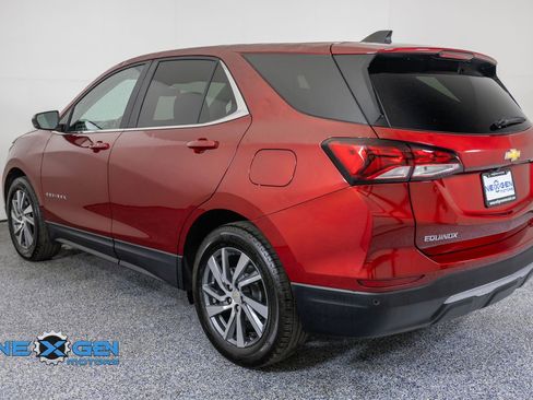 Used 2024 Chevrolet Equinox LT FWD image 5