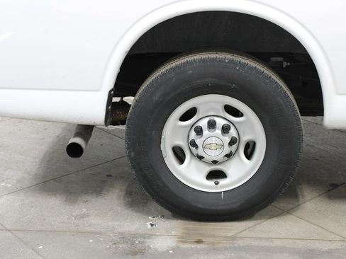 Used 2023 Chevrolet Express 3500 LS image 44