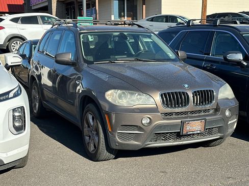 Used 2012 BMW X5 xDrive35i image 2