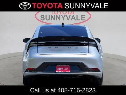Used 2026 Toyota Prius Plug-In Hybrid FWD image 8