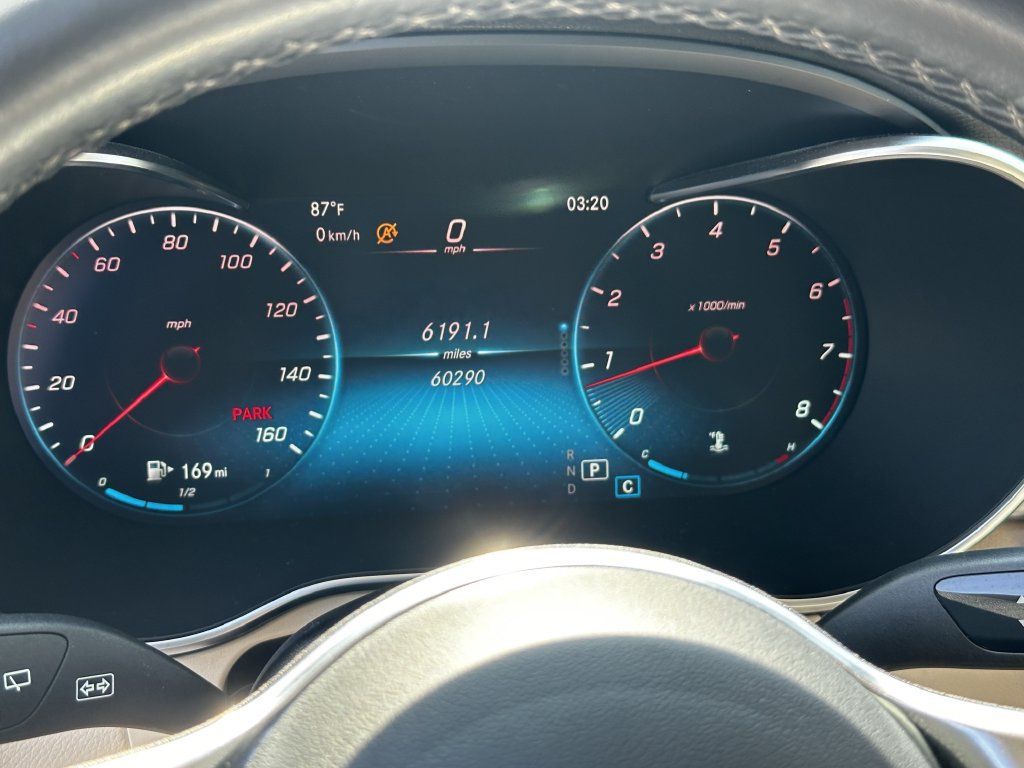 Certified 2021 Mercedes-Benz GLC 300 image 30