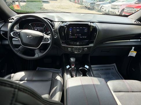Used 2023 Chevrolet Traverse RS AWD/4WD image 12