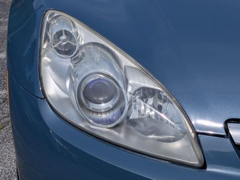 Used 2007 Saturn Sky w/ Premium Trim Pkg image 10