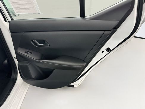 Used 2024 Nissan Sentra S FWD image 30