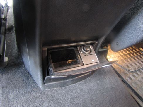 Used 2022 Mercedes-Benz G 550 image 13