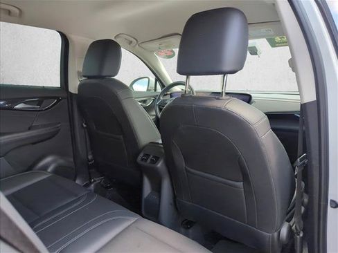 Used 2024 Buick Envision Preferred AWD/4WD image 19