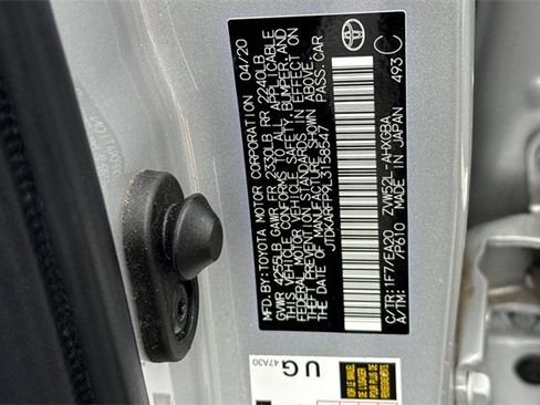 Used 2020 Toyota Prius Prime XLE image 36