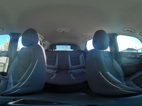 Used 2025 Chevrolet TrailBlazer LT image 40