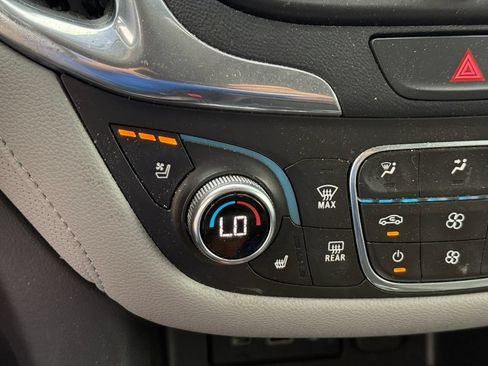 Used 2019 Chevrolet Equinox Premier AWD/4WD image 30