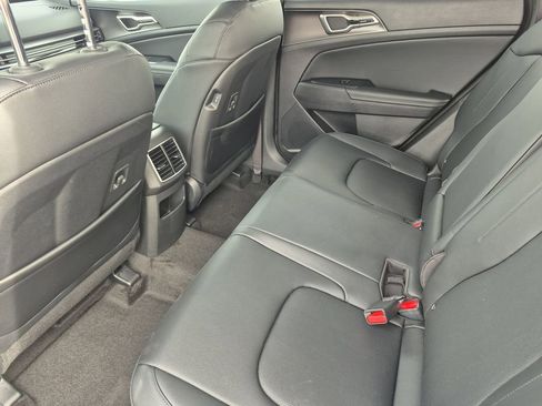 New 2026 Kia Sportage EX image 12