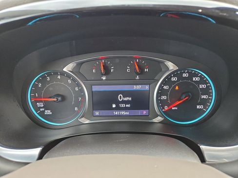 Used 2020 Chevrolet Traverse LT w/ Driver Confidence II Package image 22