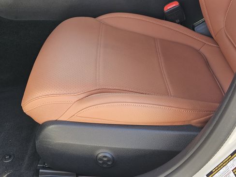 Certified 2025 Mercedes-Benz C 300 Sedan image 24