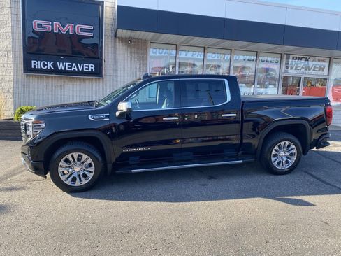 Used 2024 GMC Sierra 1500 Denali AWD/4WD image 4