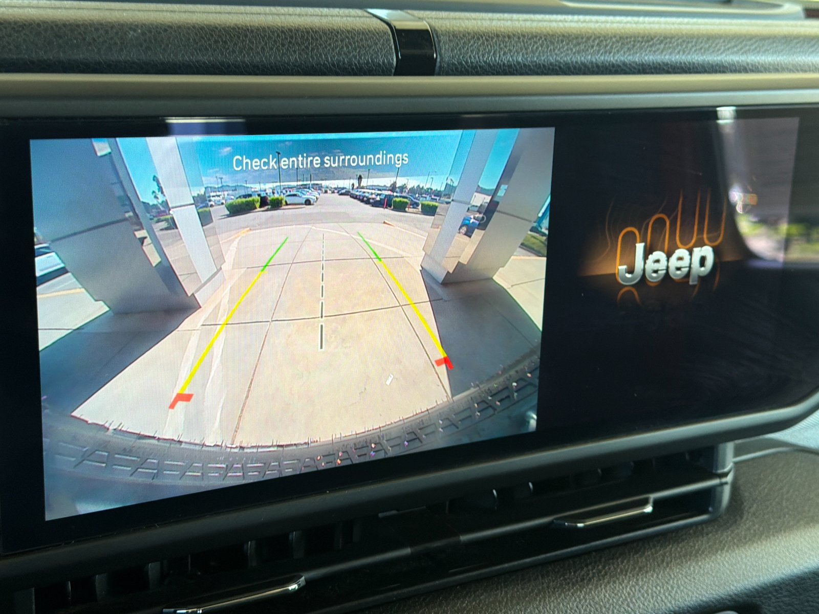 Used 2025 Jeep Wrangler Unlimited Sport AWD/4WD image 21
