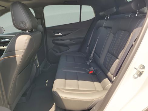 New 2025 Buick Envista Avenir image 30