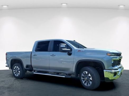 Used 2024 Chevrolet Silverado 2500 LT w/ All Star Edition AWD/4WD image 8