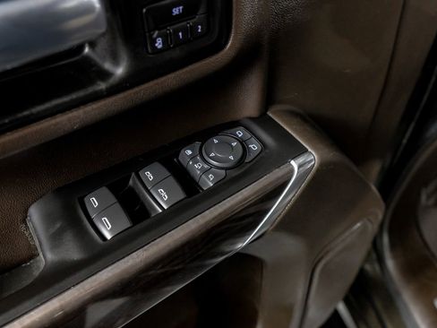 Used 2022 Chevrolet Silverado 2500 LTZ w/ LTZ Texas Edition image 35