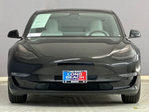 Used 2019 Tesla Model 3 Standard Range Plus image 5