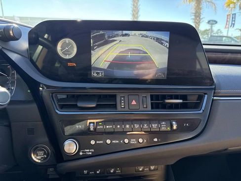 Used 2022 Lexus ES 350 w/ Premium Package image 18