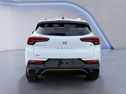 Used 2024 Buick Encore GX Sport Touring image 4