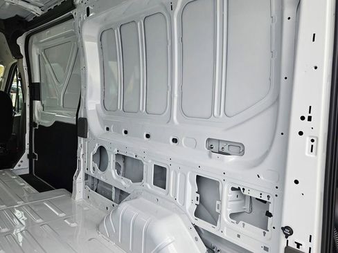New 2026 Ford Transit 250 148 Medium Roof RWD image 23