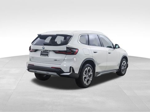 Used 2025 BMW X1 xDrive28i w/ Convenience Package image 6
