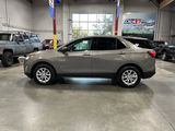 Used 2018 Chevrolet Equinox LT image 2