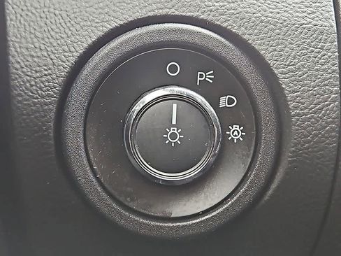 Used 2018 Ford Taurus SHO w/ Driver Assist Package image 24