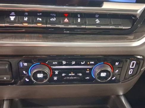 Used 2026 Chevrolet Silverado 3500 LTZ w/ LTZ Premium Package AWD/4WD image 31