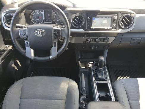 Used 2019 Toyota Tacoma SR5 RWD image 14
