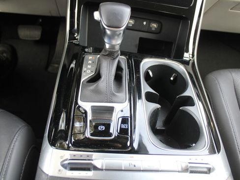 Certified 2023 Kia Carnival SX image 48