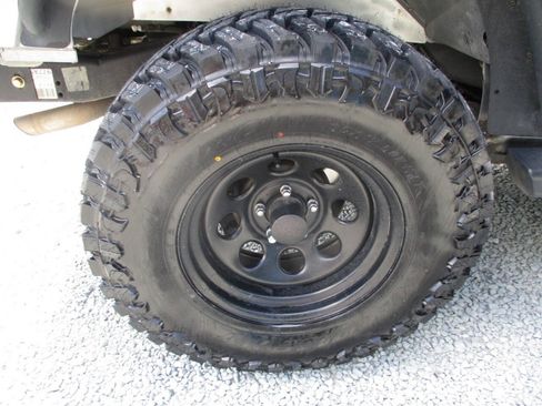 Used 2018 Jeep Wrangler Unlimited Sport S AWD/4WD image 32