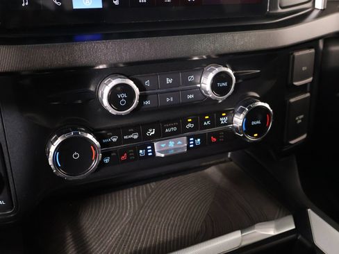 Used 2024 Ford F250 Platinum AWD/4WD image 8