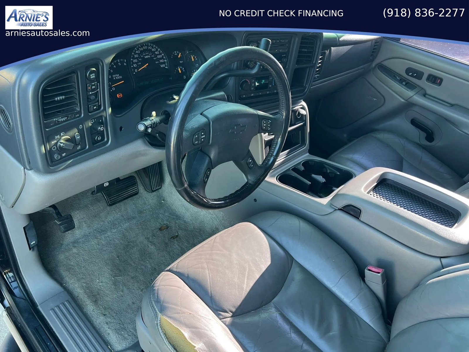 Used 2004 Chevrolet Suburban Z71 w/ Preferred Equipment Group AWD/4WD image 9