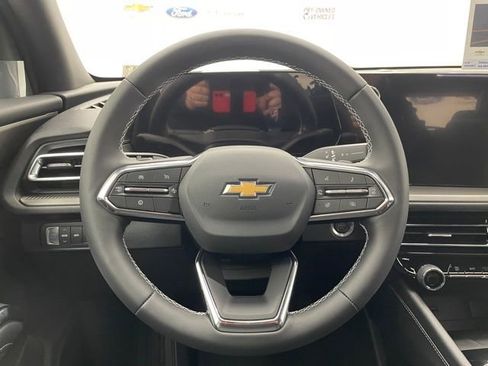 New 2026 Chevrolet Traverse LT image 11
