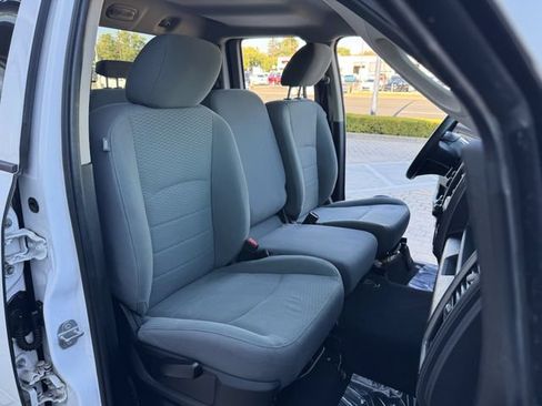 Used 2017 RAM 1500 Express w/ Express Value Package RWD image 15