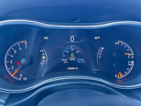 Used 2017 Jeep Grand Cherokee Laredo w/ Quick Order Package 23E image 22