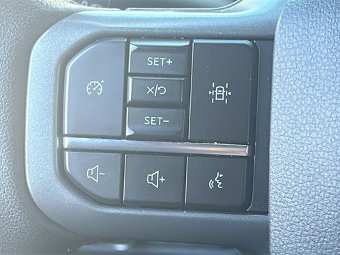 Used 2022 Ford F150 XLT w/ Equipment Group 302A High AWD/4WD image 18